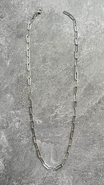 18" Paper Clip Chain